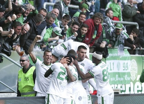 Fradi-szurkolók (fradi szurkolók, )