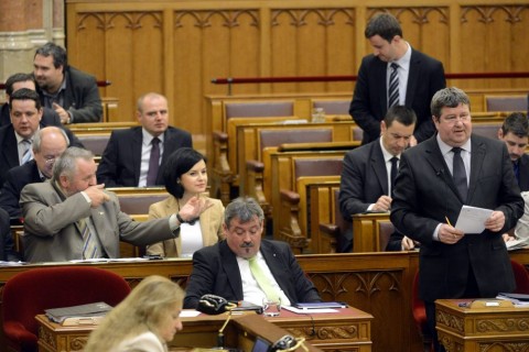 Gőgös lő (gőgös zoltán, )