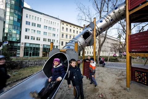 Játszótér (Játszótér)