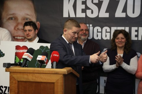 Kesz-Zoltan(8818f2ae-de31-470e-8c68-7fb3b71f670d)(430x286).jpg (kész zoltán)