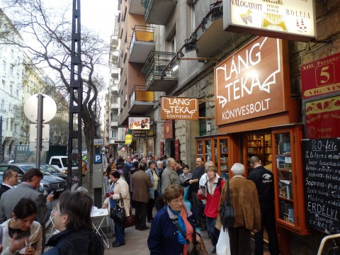 Láng téka (láng téka)