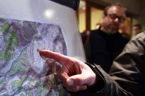 Lezuhant repülő (lezuhant repülő)