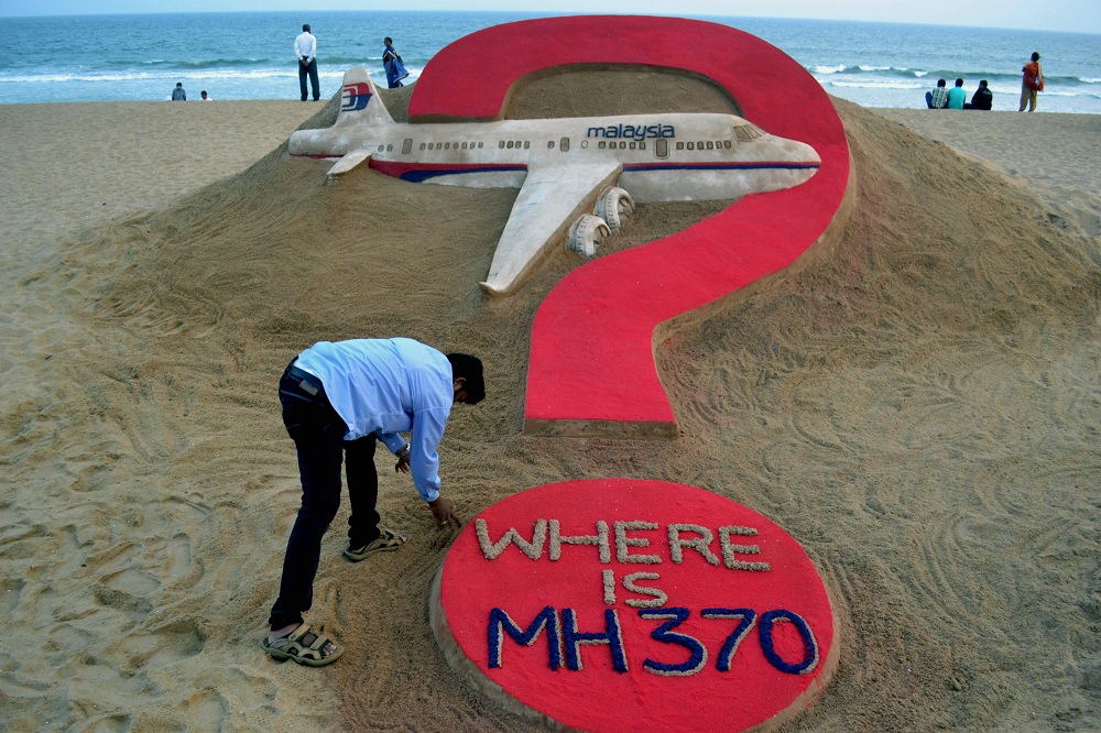 MH370 (mh370, )