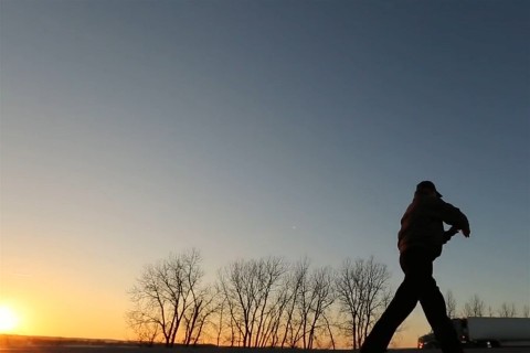 Steven-Simoff(960x640).jpg (gyalog, országút, usa, )