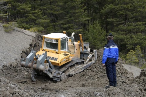 Útépítés a francia Alpokban (lezuhant repülő, )