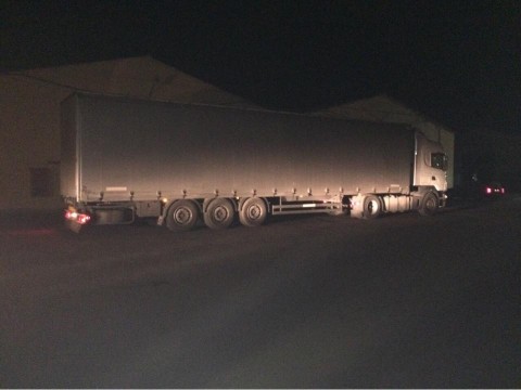 adózatlan cipőszállítmány (adózatlan, cipőszállítmány)