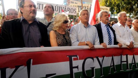 bekemenet(210x140).jpg (békemenet)