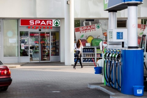 benzinkúti spar (spar, benzinkút)