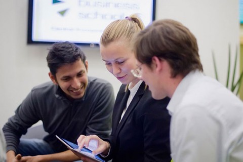 ceu-pr-02 (ceu, ceu üzleti iskola, ceu business school, üzleti, képzés, )