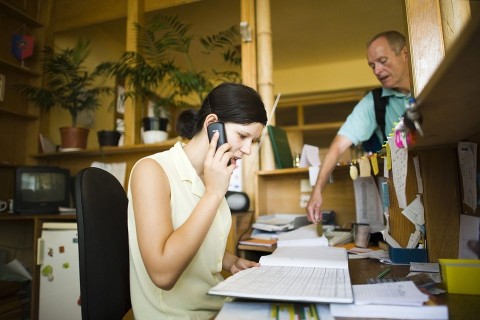 diakmunka(210x140).jpg (diákmunka, telefon, nyári munka, recepció,)