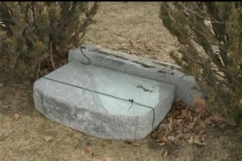 gyilkos-sirko(960x640).jpg (sírkő, temető, )