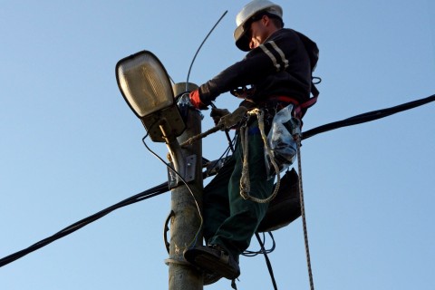 közvilágítás (közvilágítás)