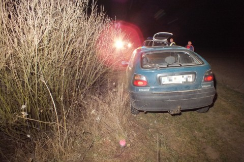 lopott kocsi (lopott kocsi)