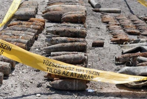 lovedekek(210x140).jpg (lövedékek, )