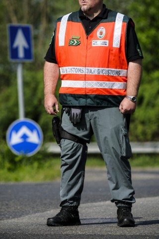 nav(210x140).jpg (nav)