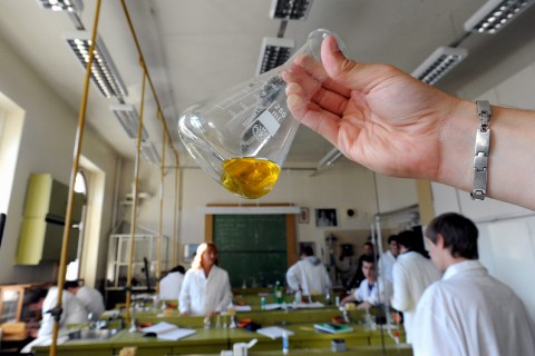 oktatás laboratórium (oktatás laboratórium)