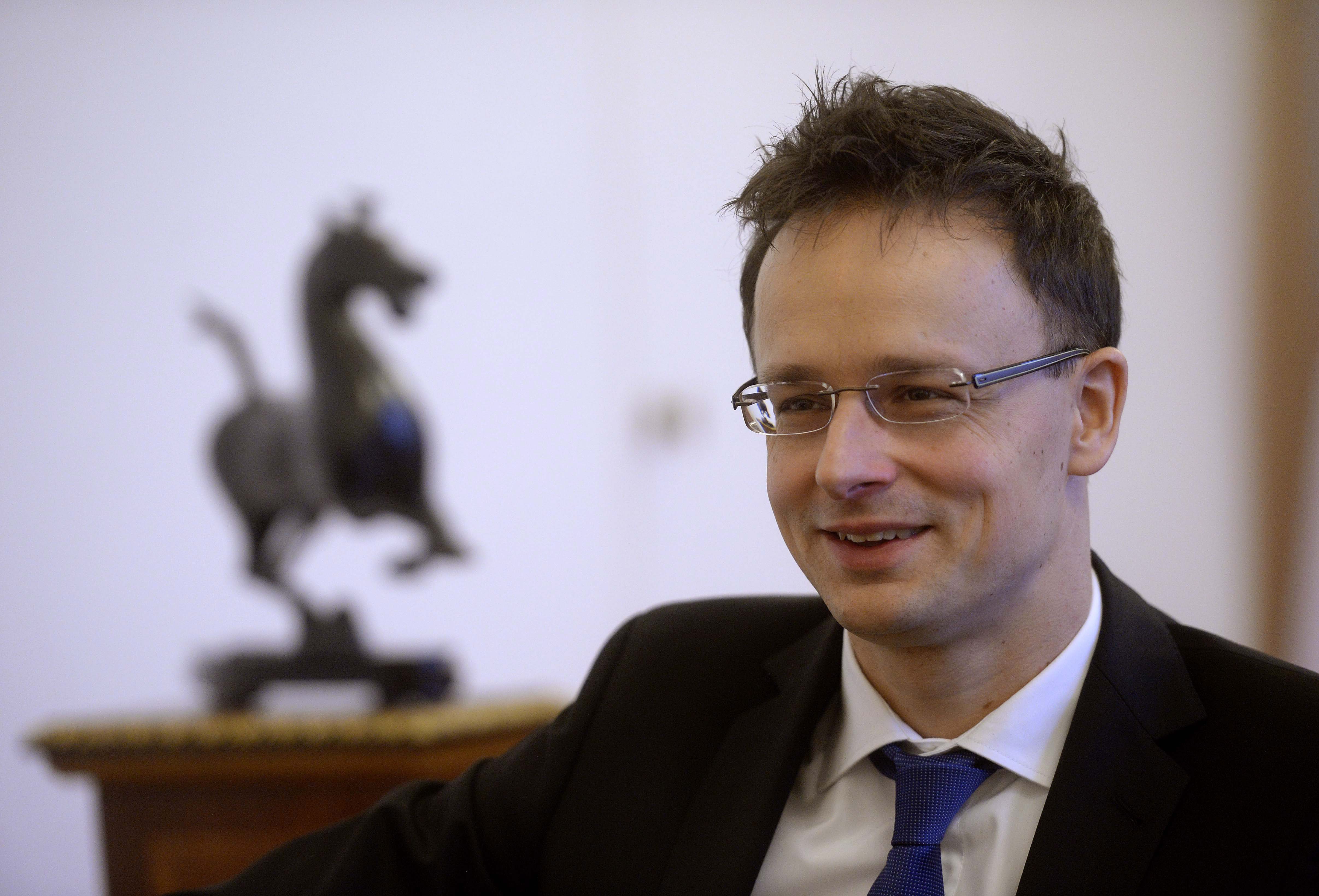 szijjártó péter (szijjártó péter, )