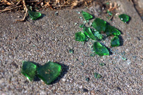 törött üveg (törött üveg, )