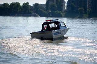 vízirendőrség (vízirendőrség)