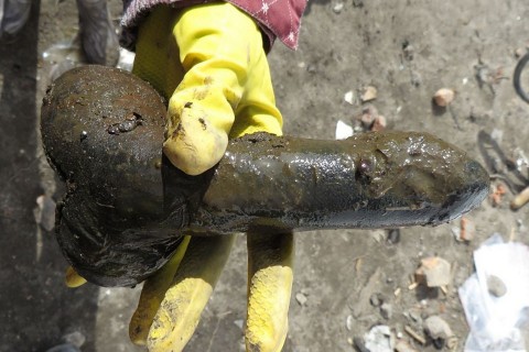 Ilyen egy 250 éves műpénisz (Array)