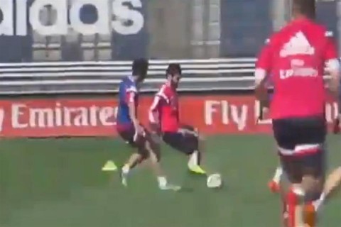 Isco(960x640).jpg (isco, )