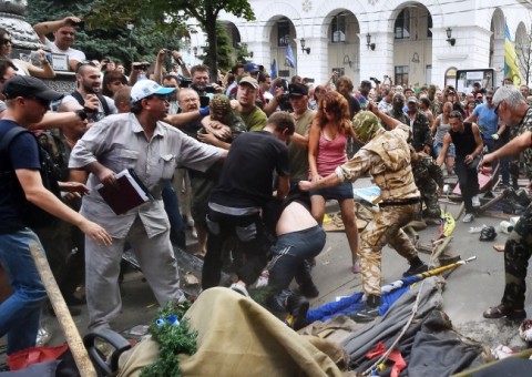 Majdan (majdan, kijev, barikádok, tüntetők)