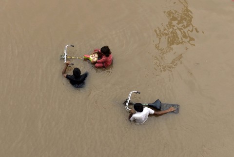 Pakisztáni esőzés (pakisztán, eső, )