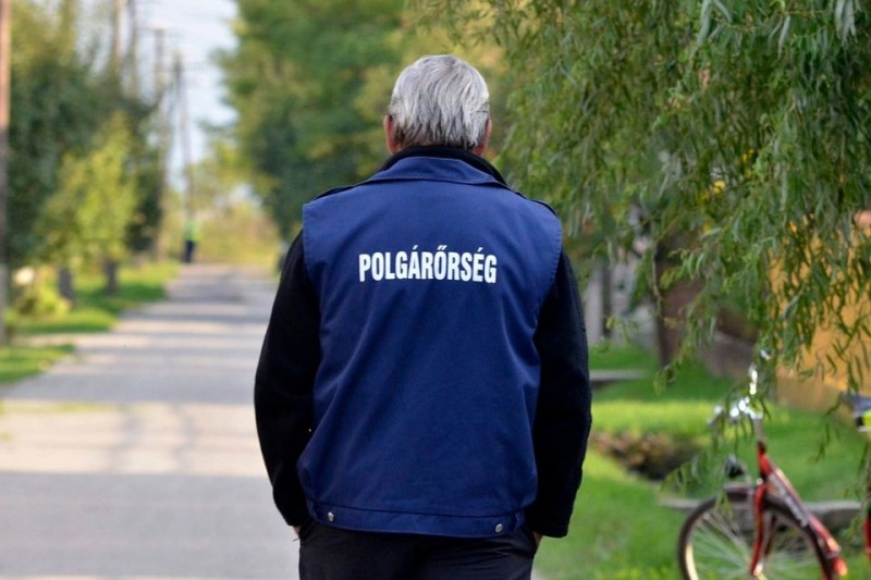 Polgaror-polgarorseg(210x140).jpg (polgárőrség, polgárőr, )