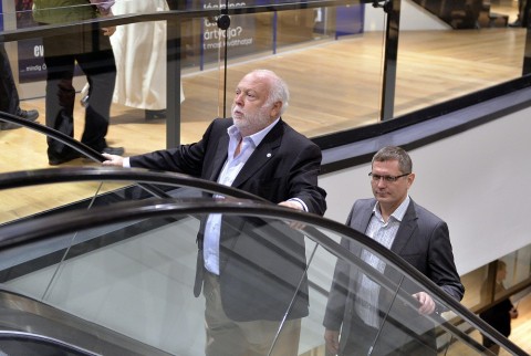 andy vajna (andy vajna)