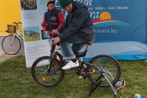 aramtermelo-kerekpar(960x640).jpg (kerékpár, áramtermelés)