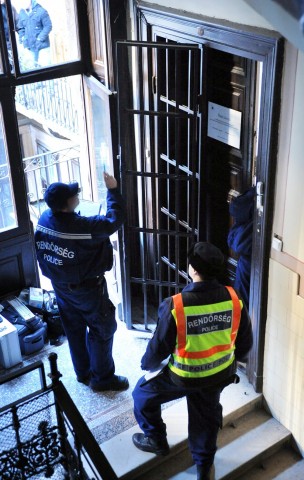 betörés (betörés)