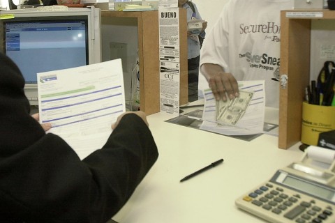 hazautalás (hazautalás)