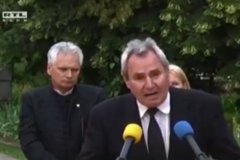 jobbikos-deportalo(960x640).jpg (mohácsi lászló)