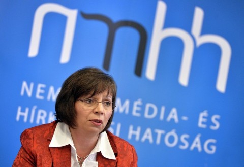 karas monika (karas monika)