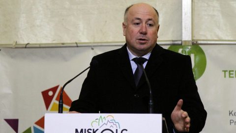 kriza ákos (kriza ákos)