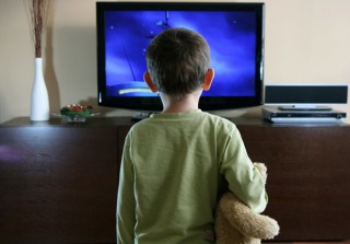 tn-tv02 (technet, nmhh, gyerek, szülő, fenyegetés, védelem, tévé, tv)