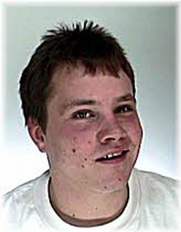 Ébner Domonkos (Array)