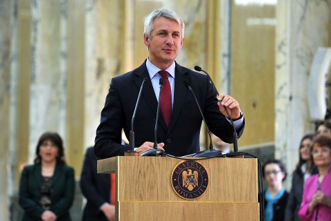 Eugen Teodorovici (Array)