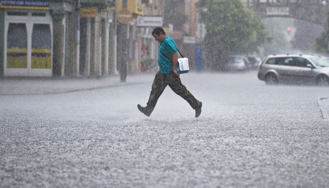 Felhoszakadas(210x140).jpg (Array)