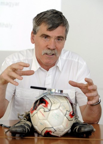 Muszbek Mihály (Array)