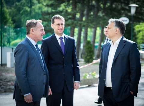 Orban-Balatonvilagoson(960x640).jpg (Array)