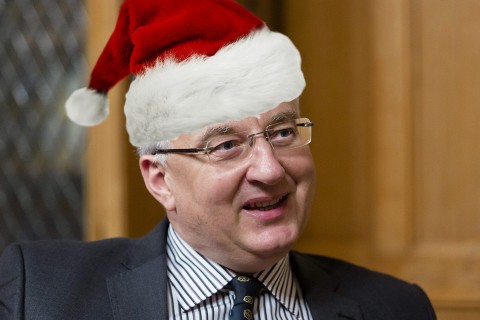 Semjén mikulás (Array)