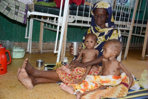 Szomáliai anya (Array)