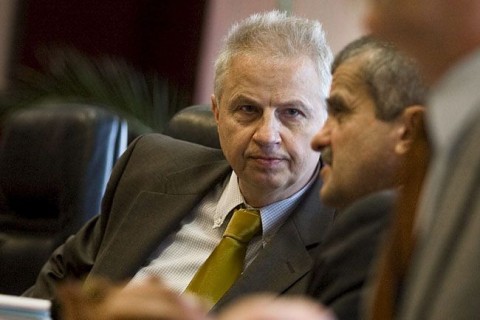 Trócsányi László (Array)