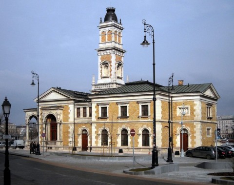 Várkert Palota (Array)