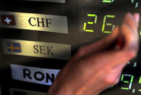 deviza, árfolyam, külföldi pénz (Array)