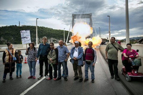 híd a jövőbe párt alapítása (Array)