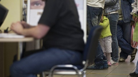 munkanélküliség (Array)