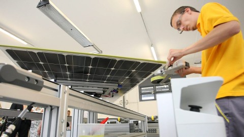 napelemgyár (Array)