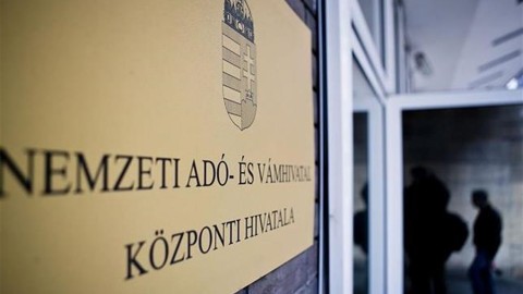 nav(2)(960x640).jpg (Array)